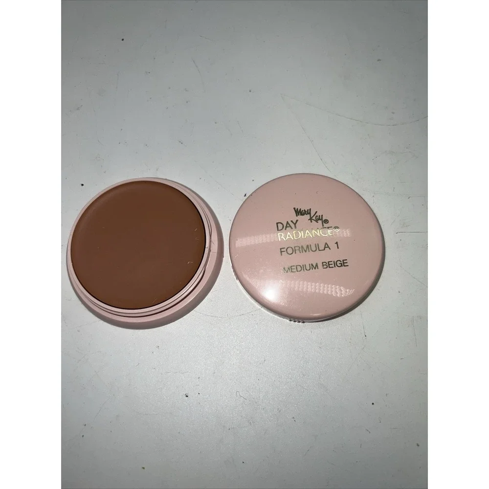 MARY KAY MEDIUM BEIGE DAY RADIANCE FOUNDATION FORMULA 1 CREAM NEW VINTAGE